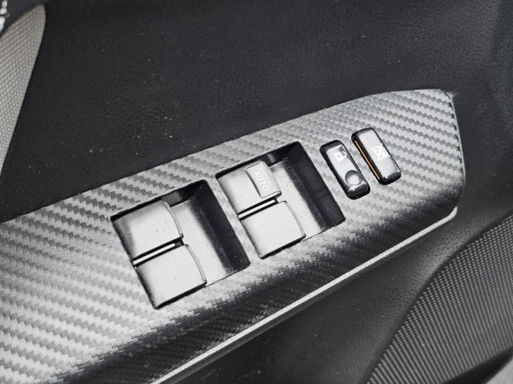 2014 Toyota RAV4 XLE photo