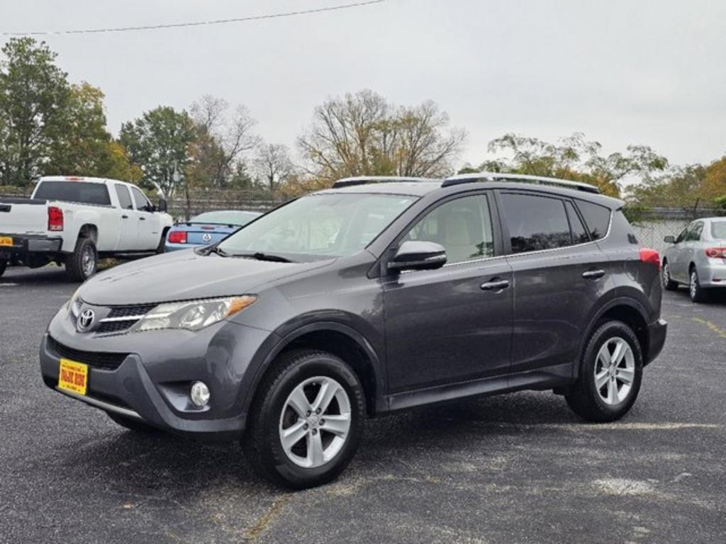 2014 Toyota RAV4 XLE photo