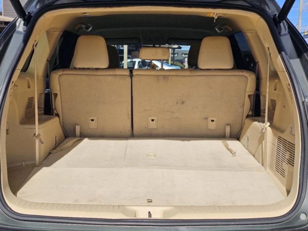 2014 Toyota Highlander LE photo