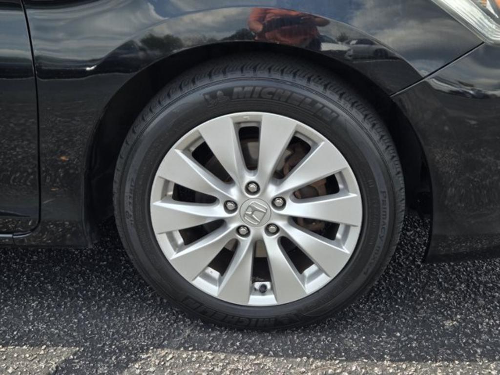 2014 Honda Accord - $13,995