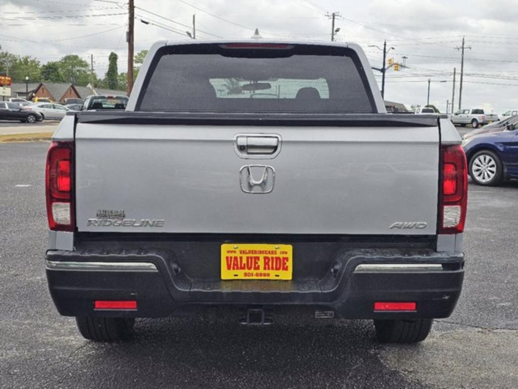 2017 Honda Ridgeline  photo