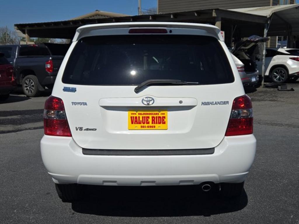 2004 Toyota Highlander photo