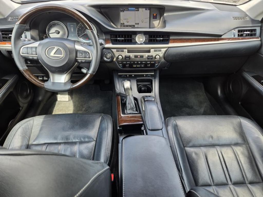 2016 Lexus ES - $15,995