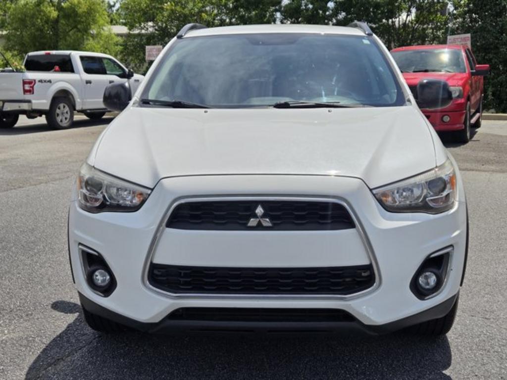 2013 Mitsubishi Outlander - $10,995
