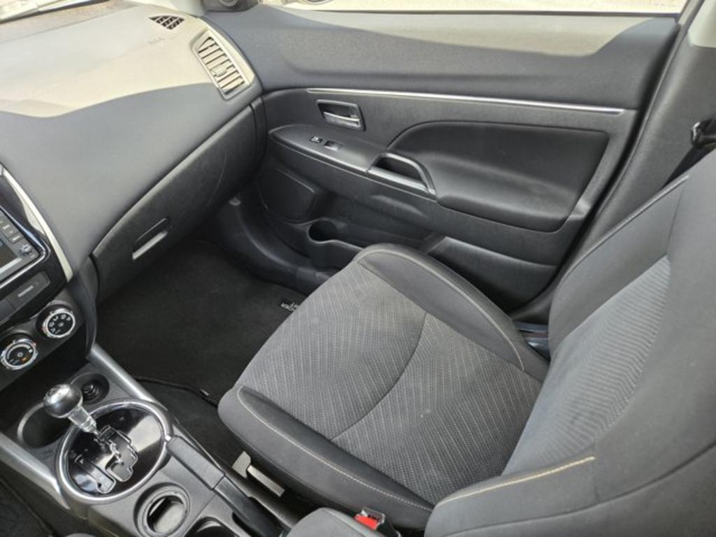2013 Mitsubishi Outlander - $10,995