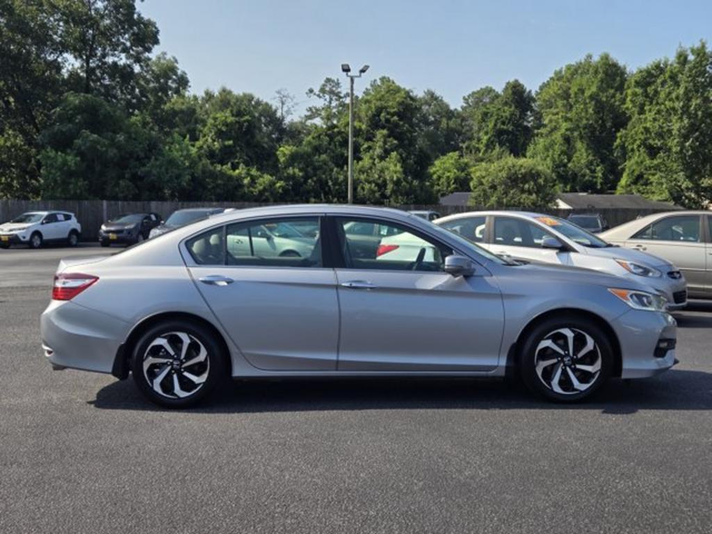 2016 Honda Accord - $12,995