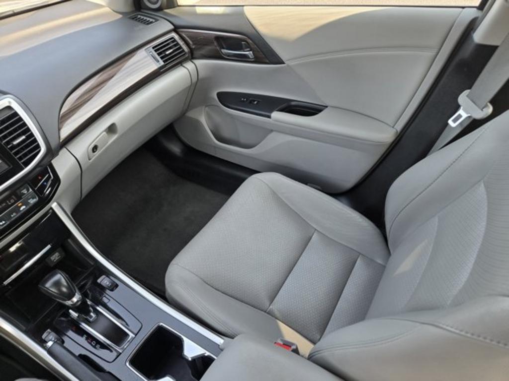 2016 Honda Accord - $12,995