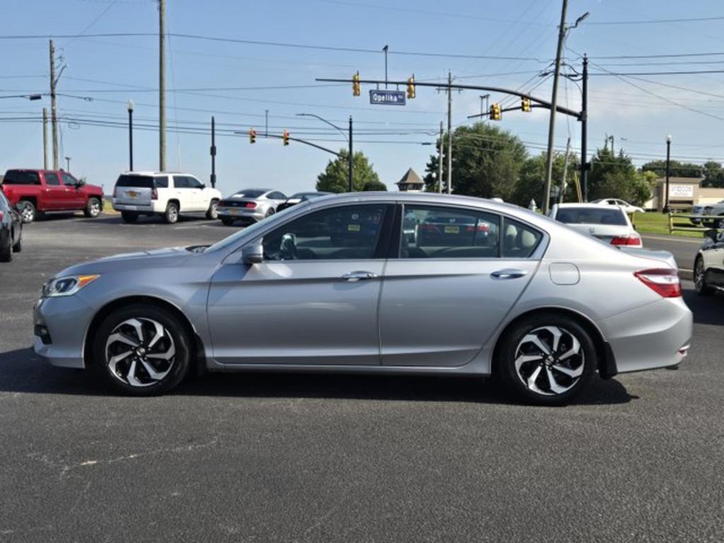 2016 Honda Accord - $12,995