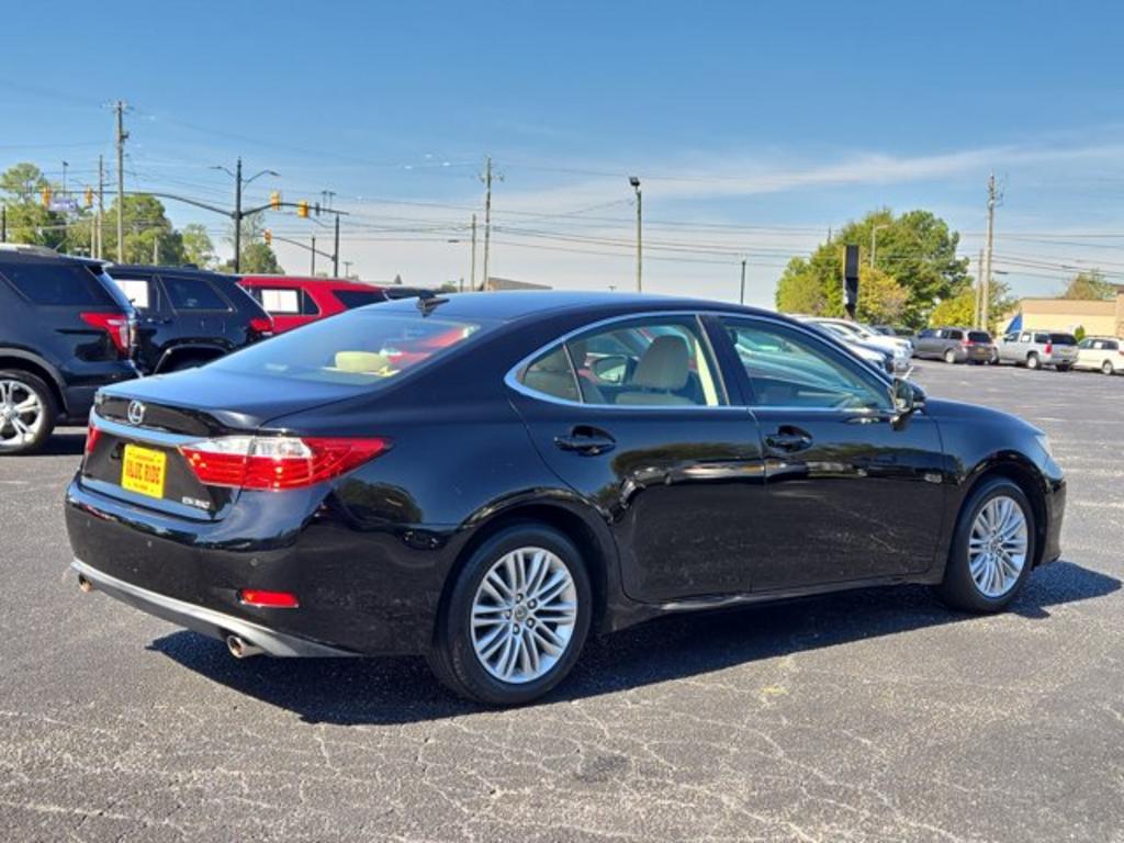 2013 Lexus ES - $12,995
