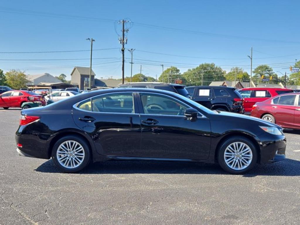 2013 Lexus ES - $12,995