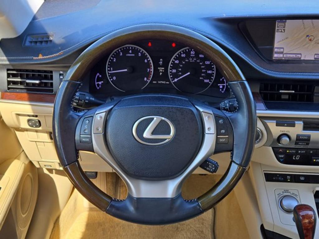 2013 Lexus ES - $12,995