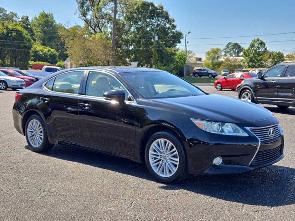 2013 Lexus ES - $12,995