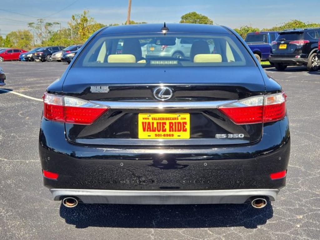 2013 Lexus ES - $12,995