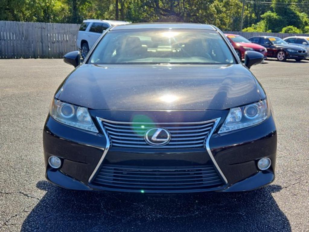 2013 Lexus ES - $12,995