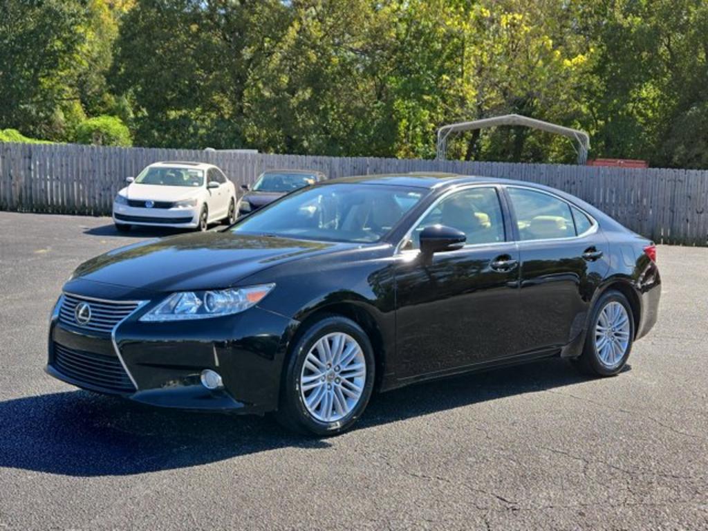 2013 Lexus ES - $12,995