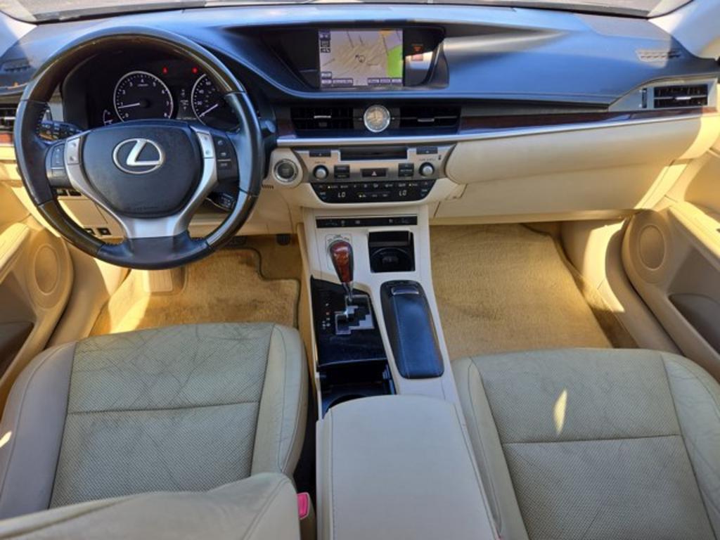 2013 Lexus ES - $12,995