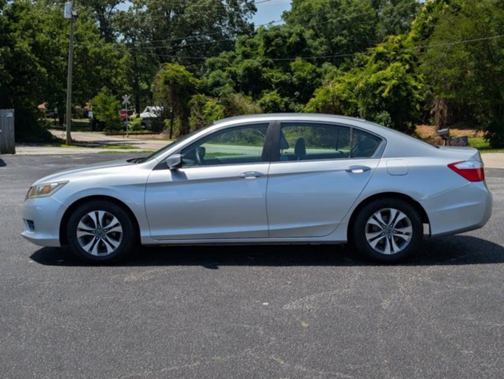 2013 Honda Accord - $12,995