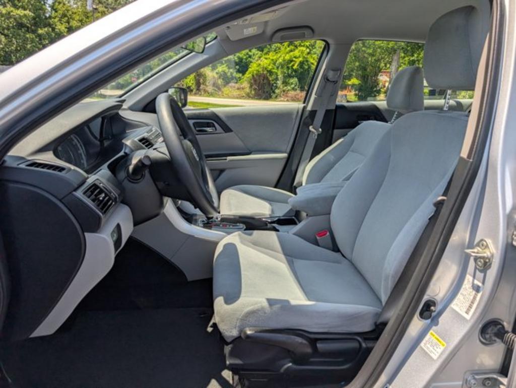 2013 Honda Accord - $12,995