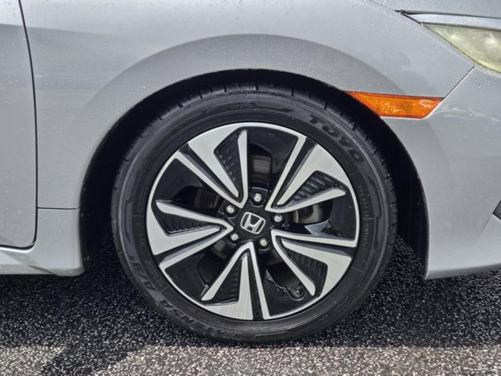 2016 Honda Civic - $12,995