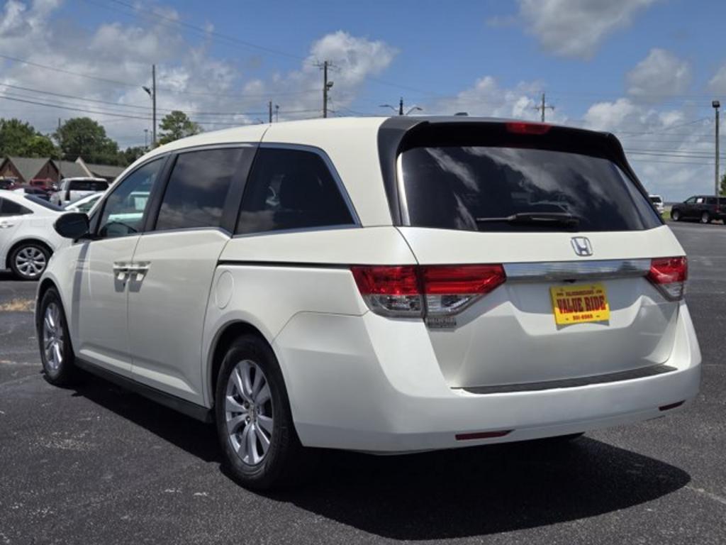 2016 Honda Odyssey - $15,995