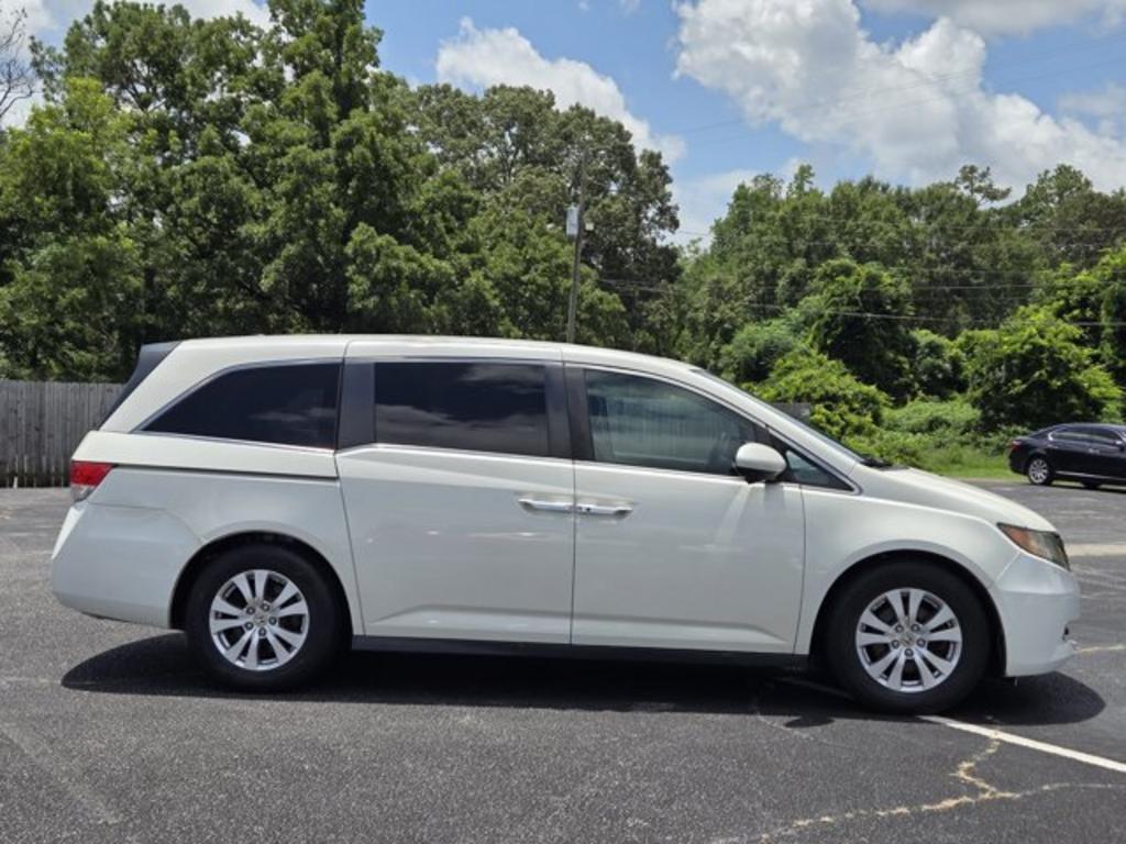2016 Honda Odyssey - $15,995