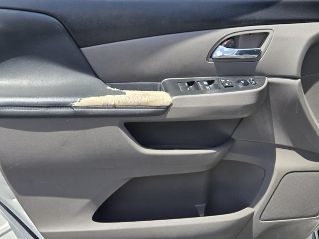 2016 Honda Odyssey - $15,995