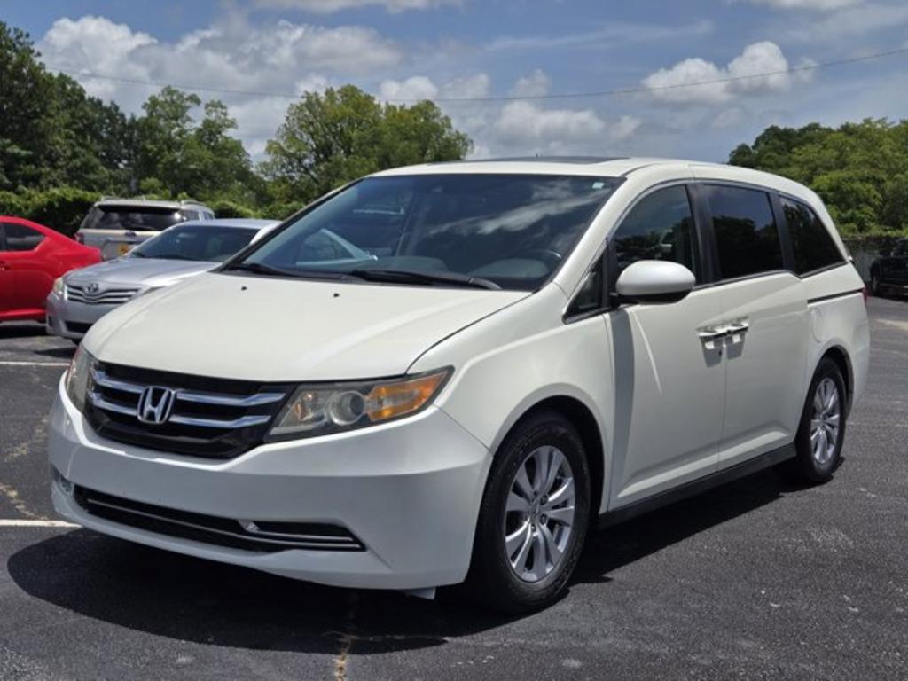 2016 Honda Odyssey - $15,995