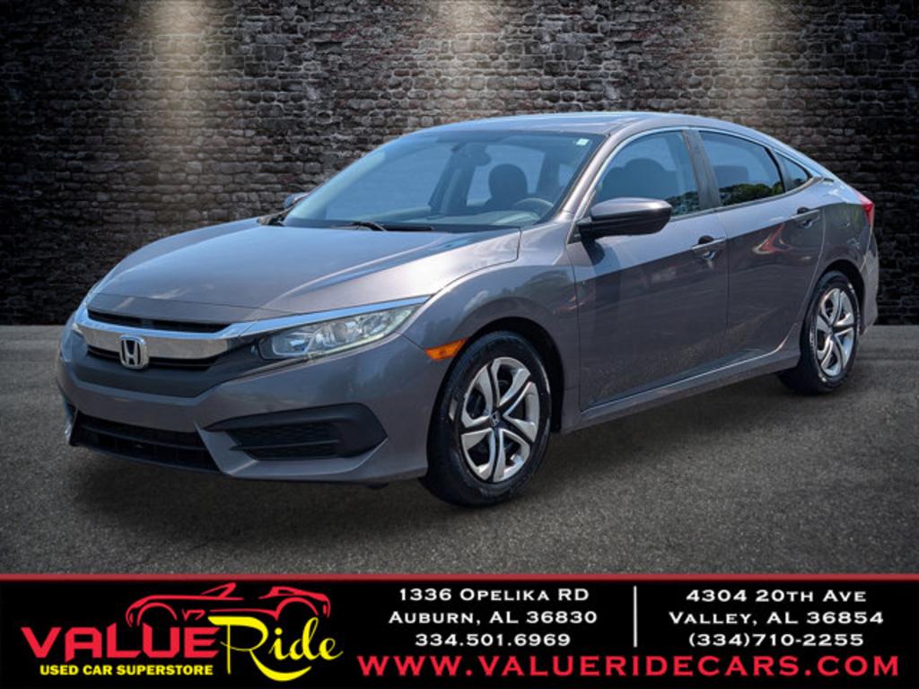 The 2017 Honda Civic  photos