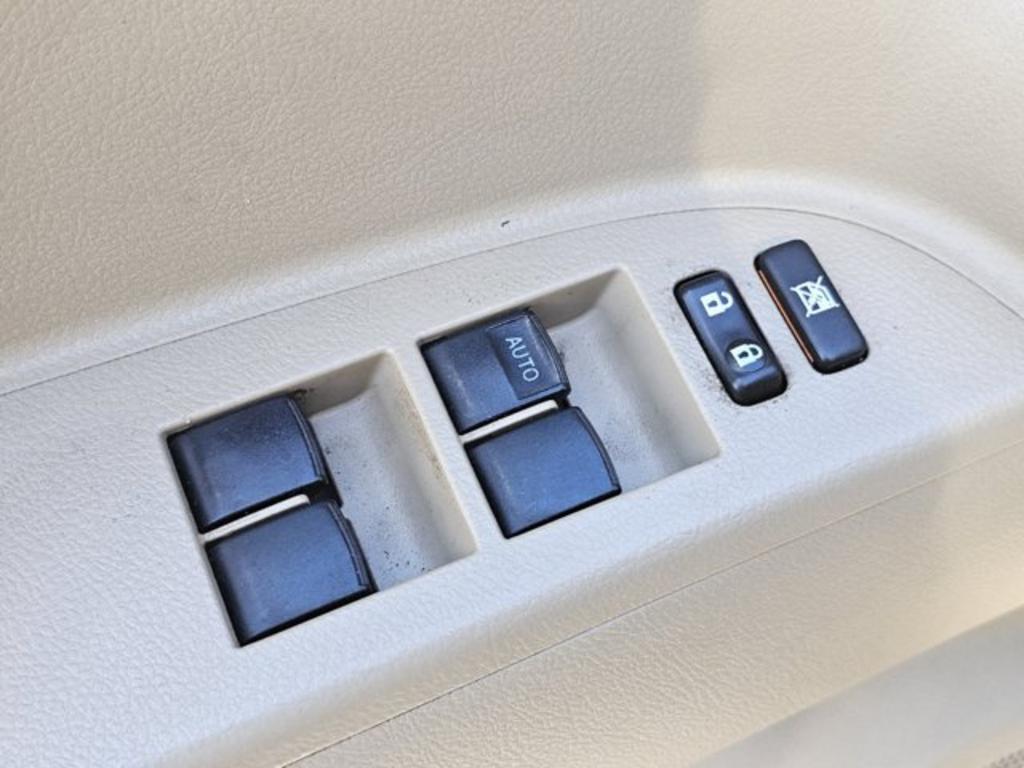 2008 Toyota Highlander Sport photo
