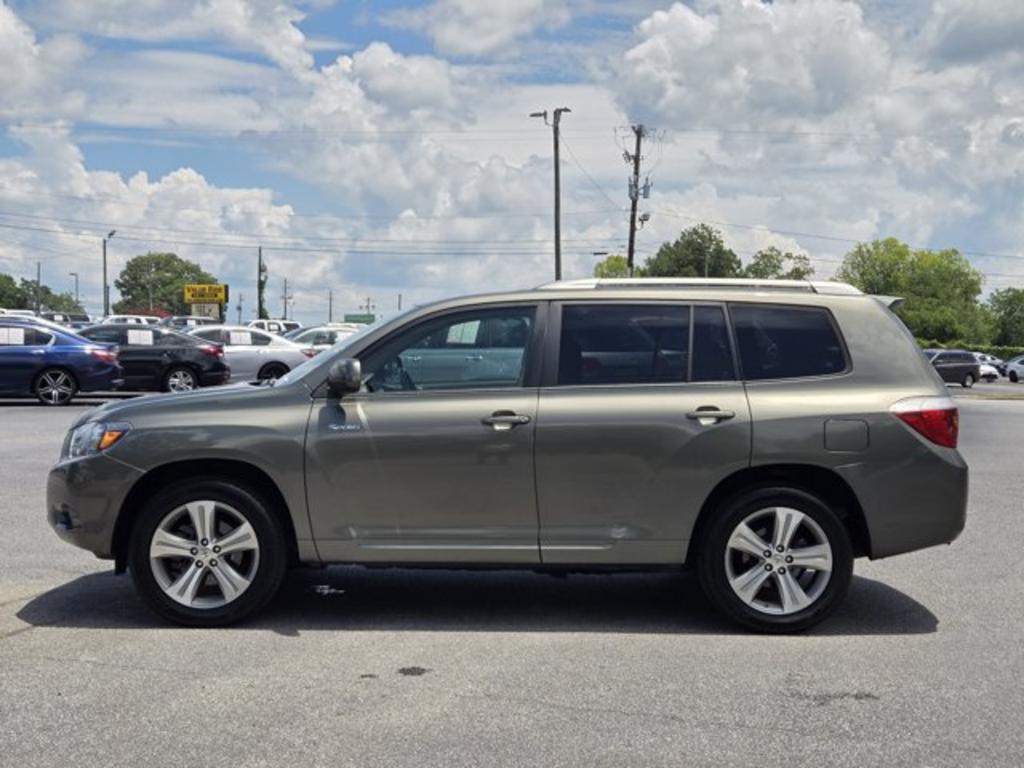 2008 Toyota Highlander - $11,995
