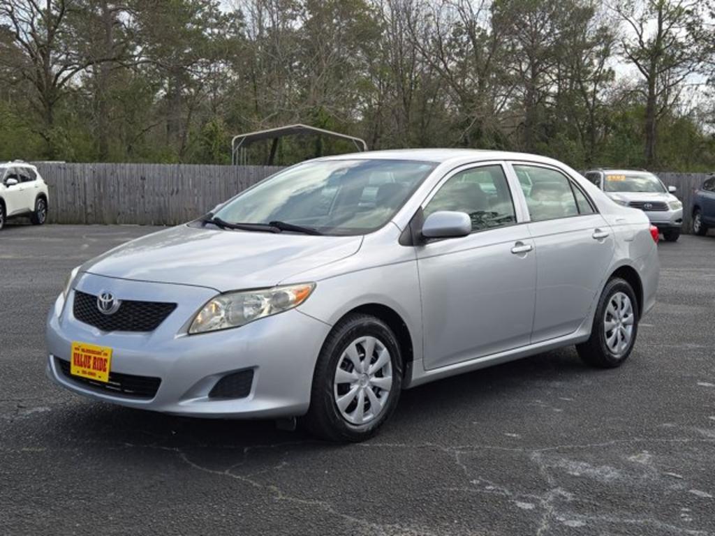 2009 Toyota Corolla LE photo