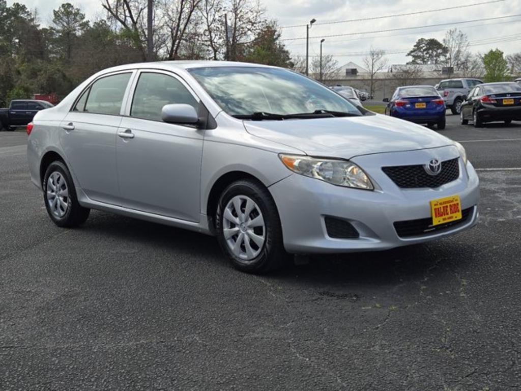 2009 Toyota Corolla LE photo