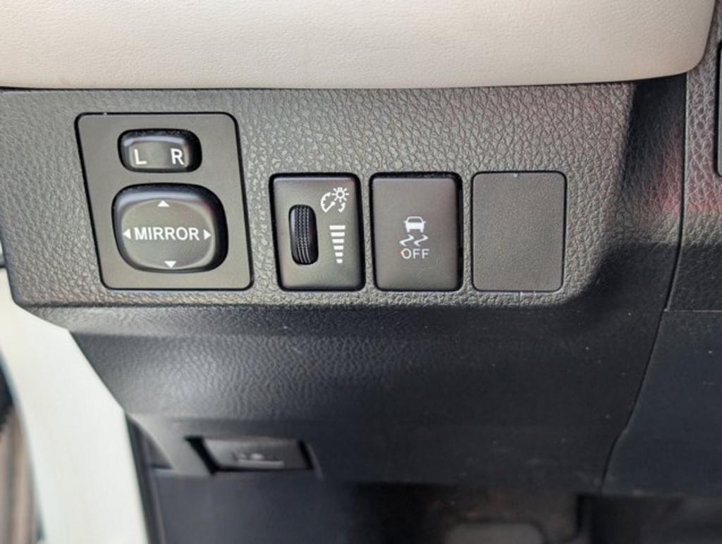 2015 Toyota RAV4  photo