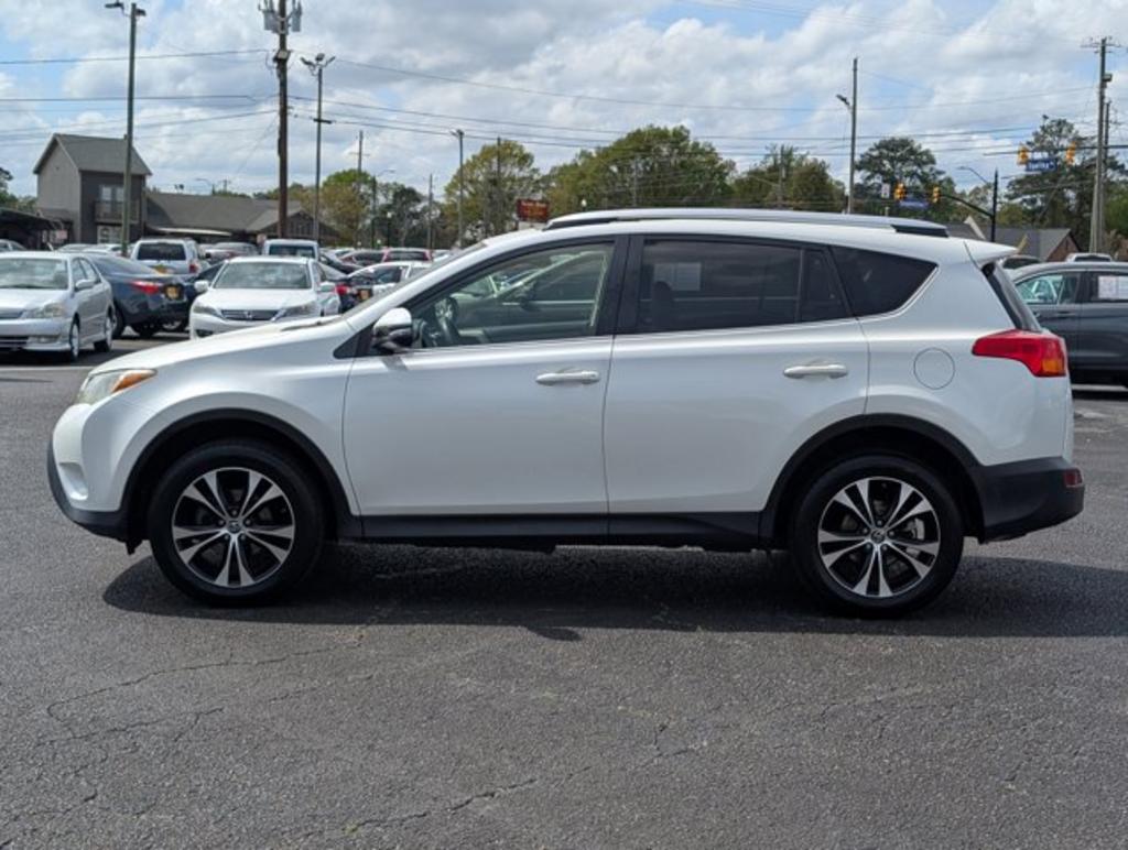 2015 Toyota RAV4  photo