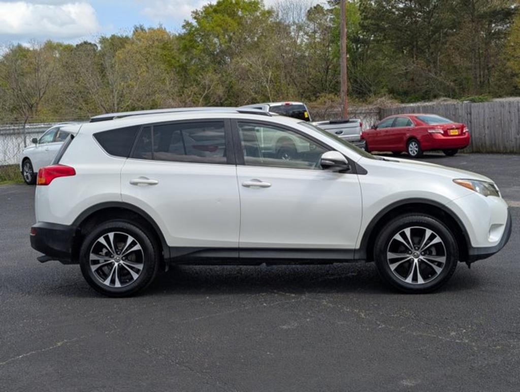 2015 Toyota RAV4  photo