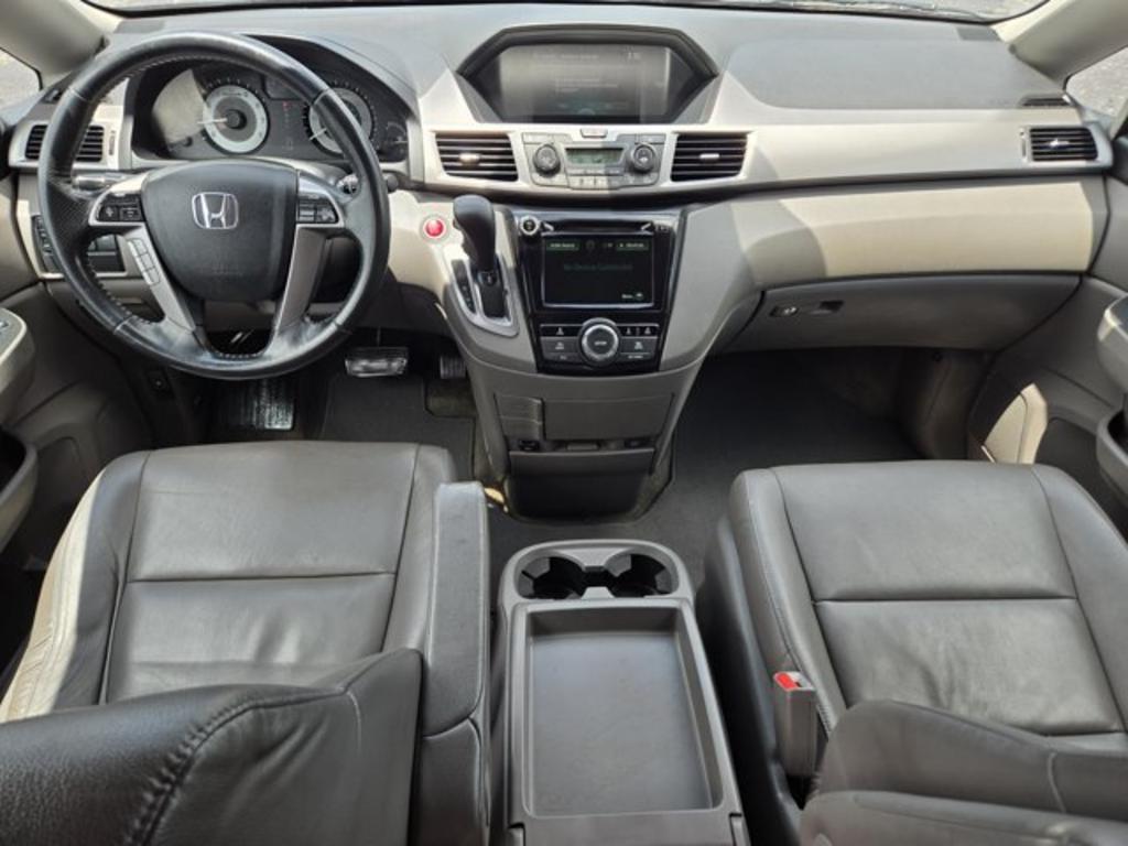 2016 Honda Odyssey - $11,995