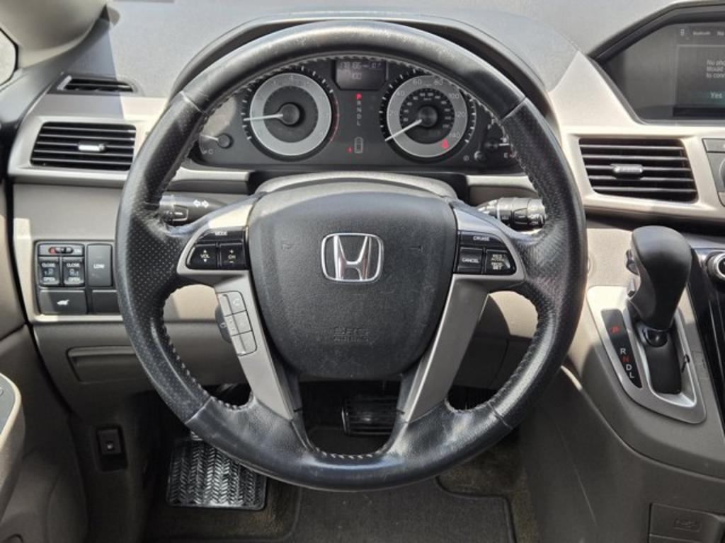 2016 Honda Odyssey - $11,995