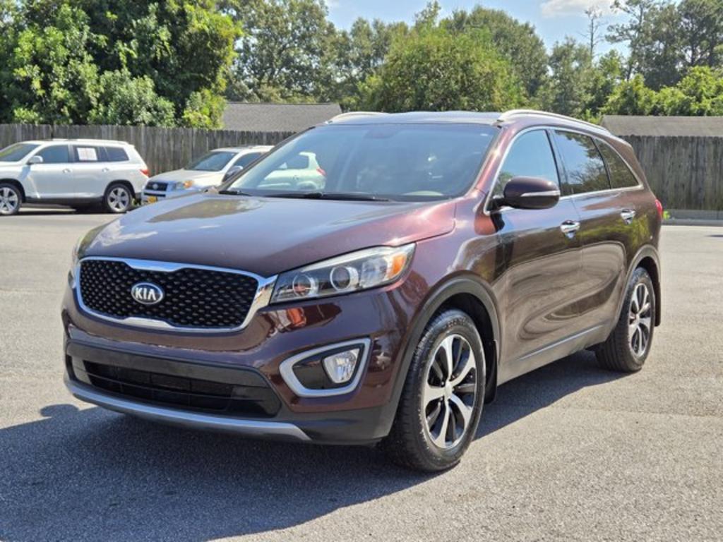 2016 Kia Sorento - $9,995