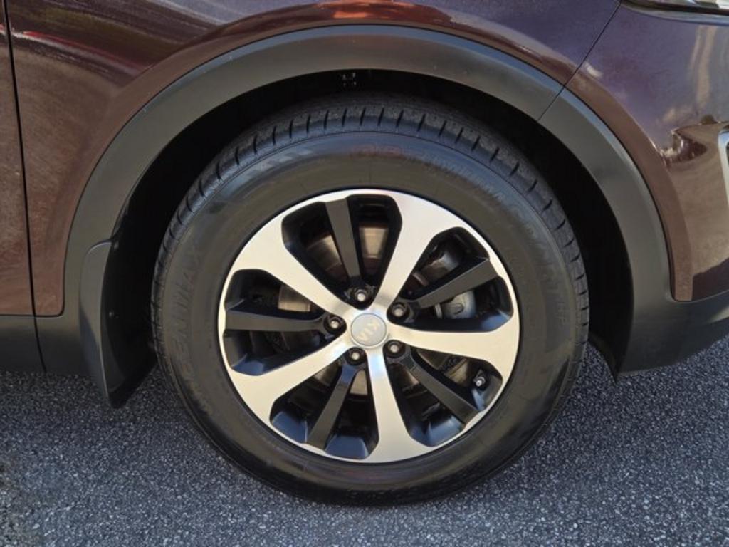 2016 Kia Sorento - $9,995