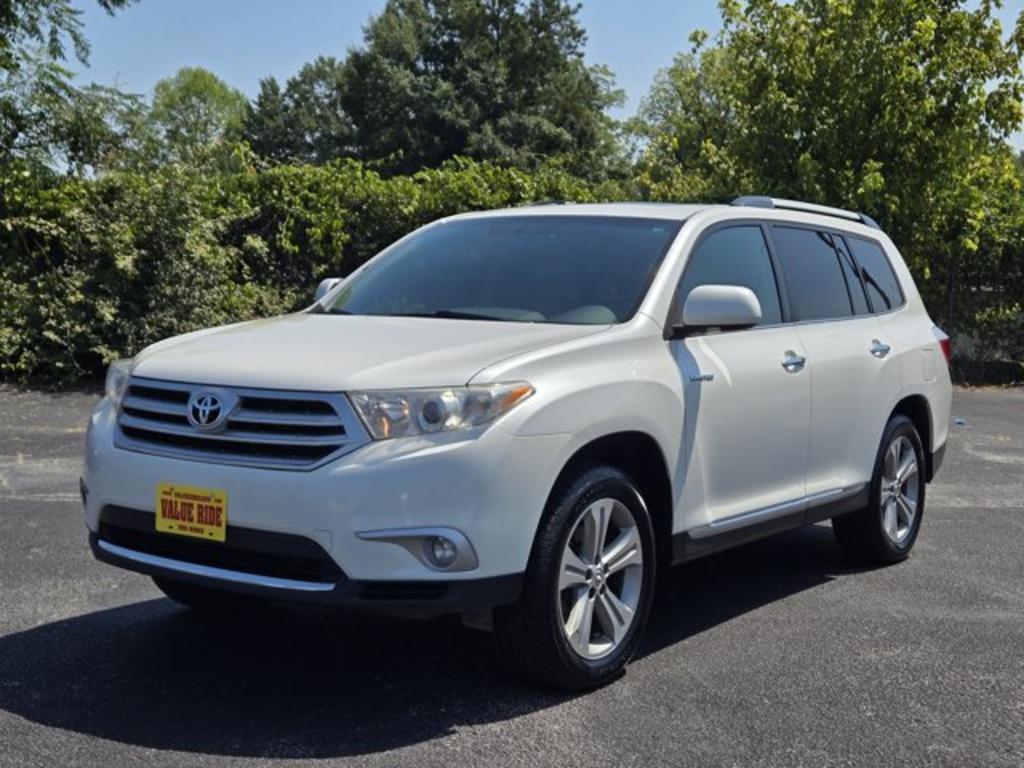 2012 Toyota Highlander - $15,995