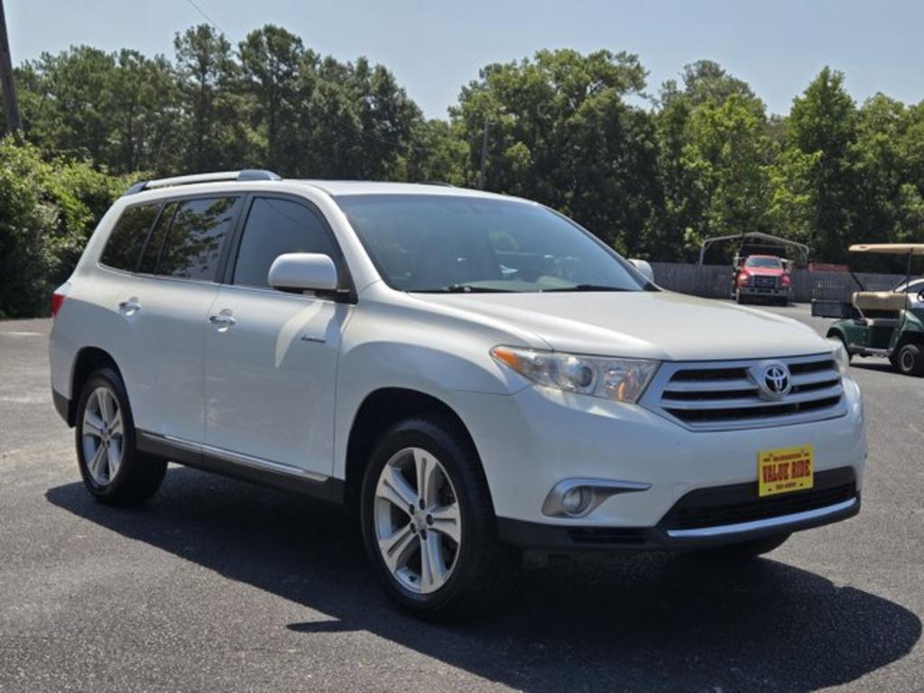 2012 Toyota Highlander - $15,995