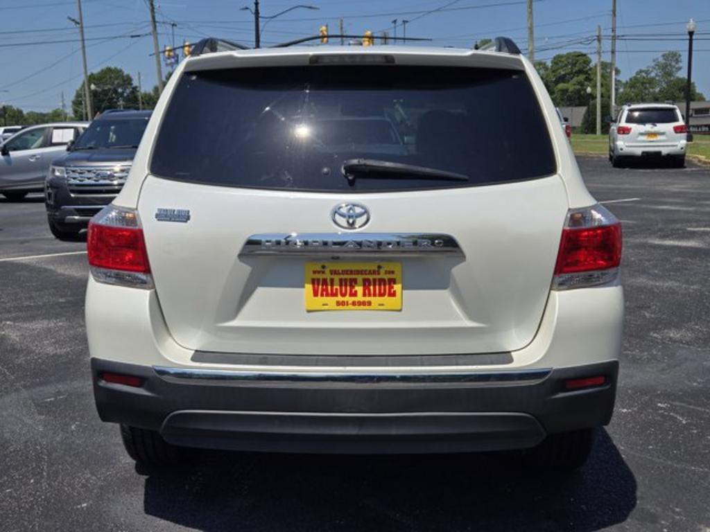 2012 Toyota Highlander - $15,995