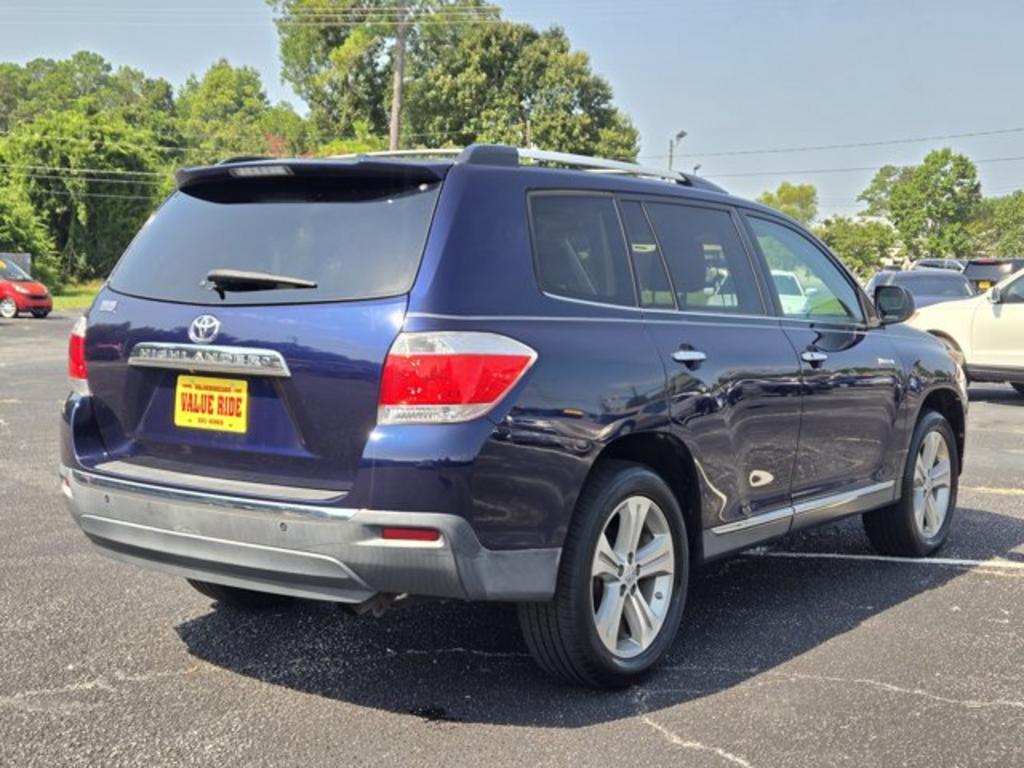 2012 Toyota Highlander - $11,995