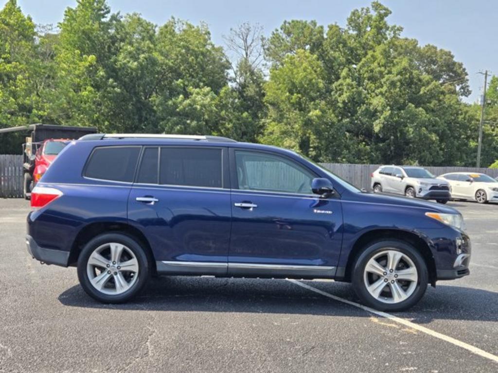 2012 Toyota Highlander - $11,995