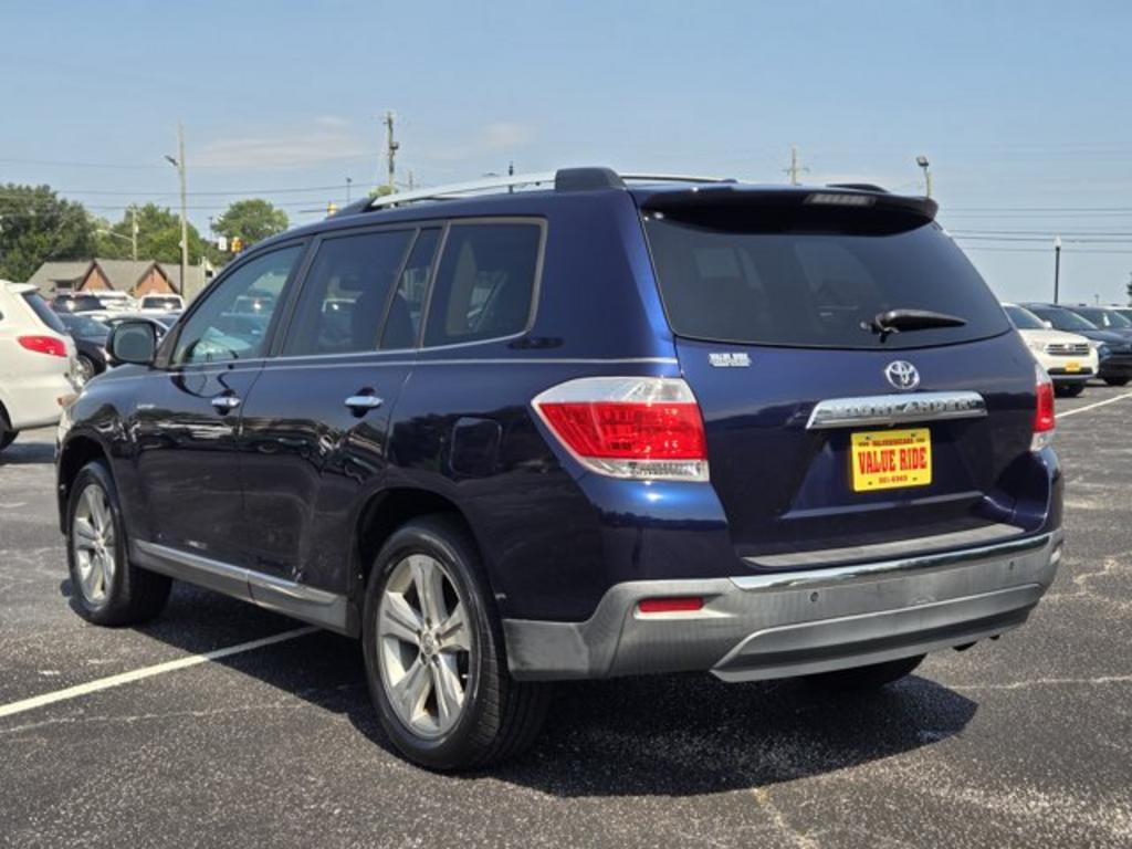 2012 Toyota Highlander - $11,995