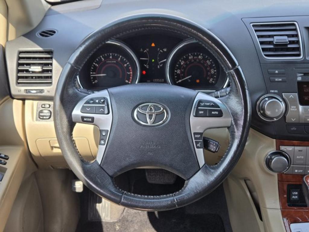 2012 Toyota Highlander - $11,995