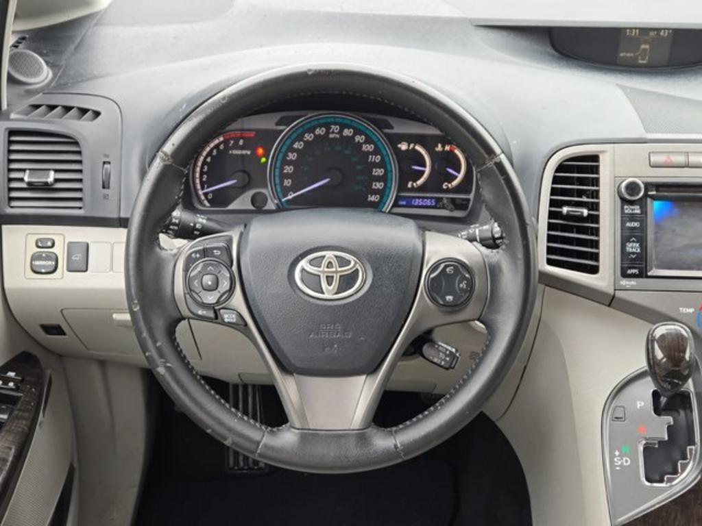 2013 Toyota Venza LE photo