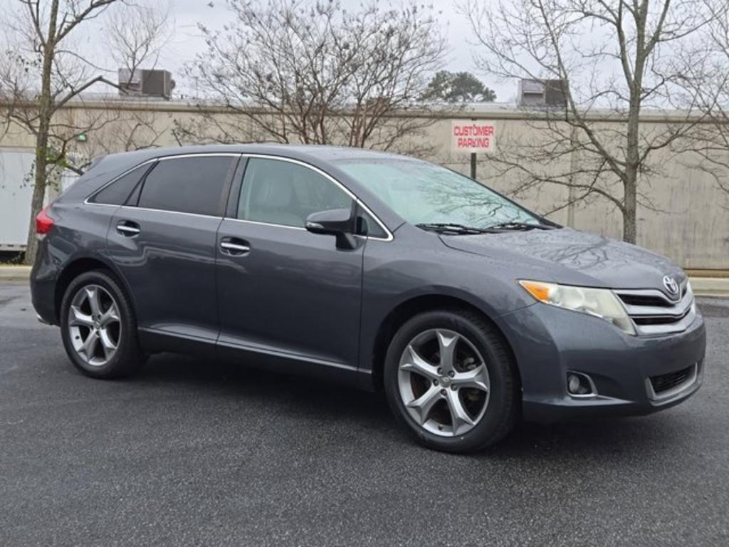 2013 Toyota Venza LE photo