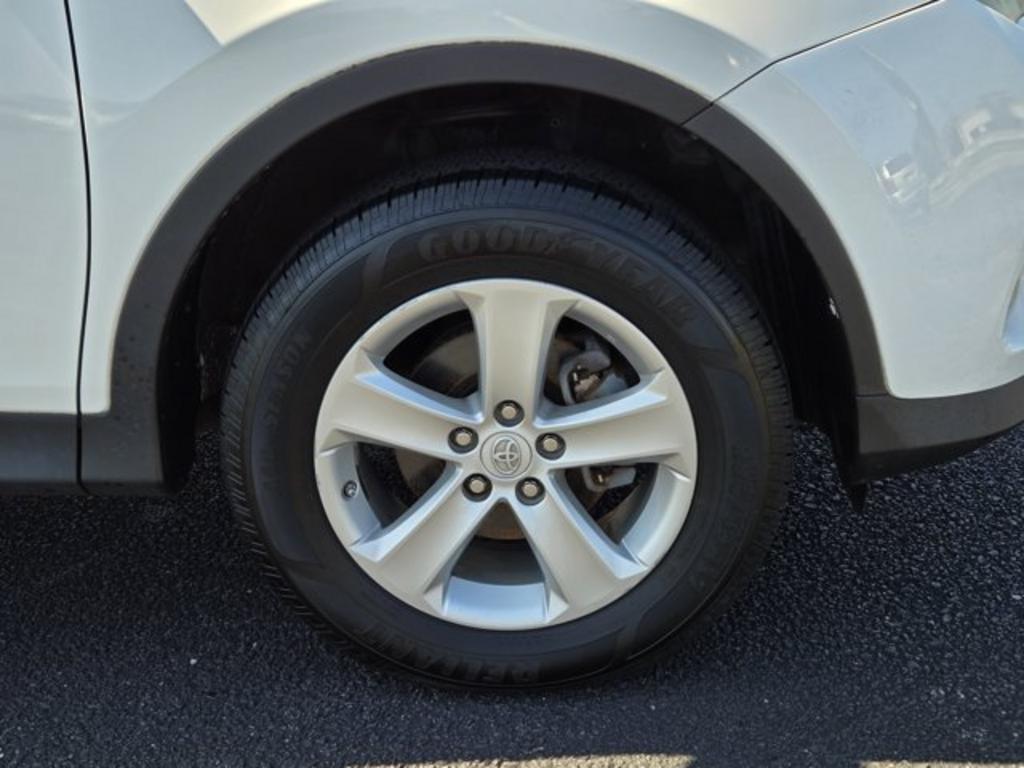 2013 Toyota RAV4 - $14,995