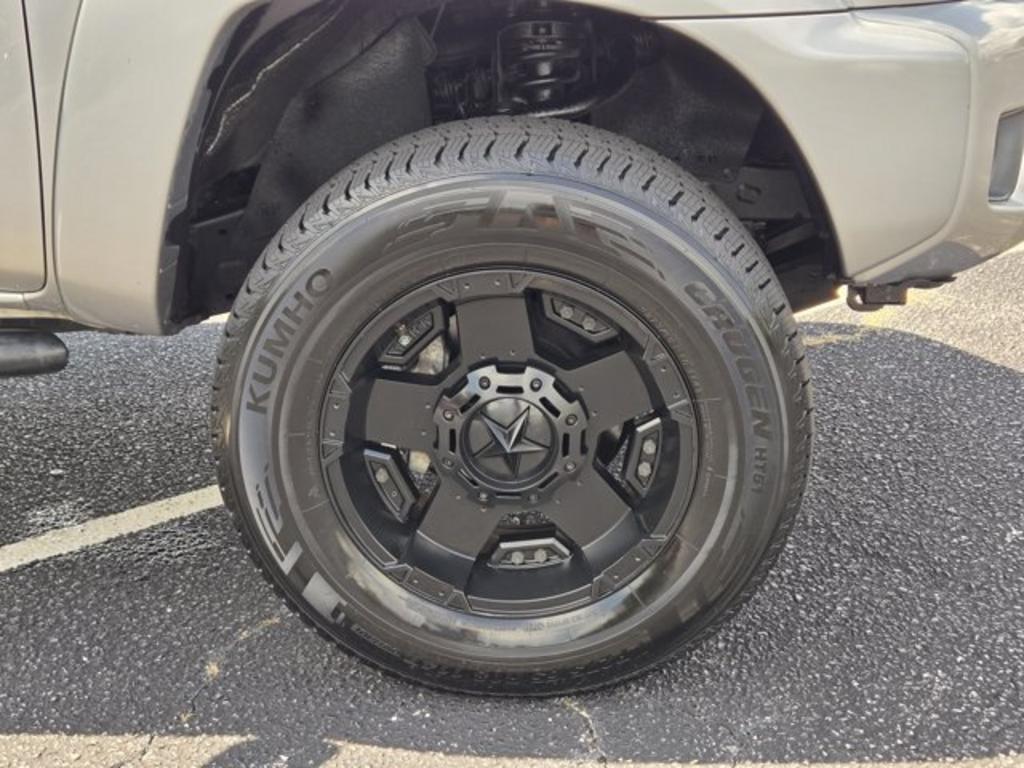 2015 Toyota Tacoma - $18,995
